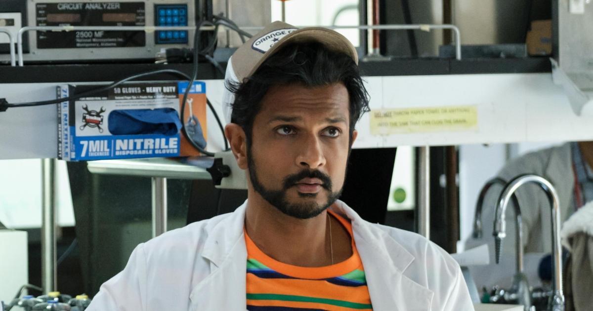 Utkarsh Ambudkar as Rakesh Madhava in 'The Dropout'