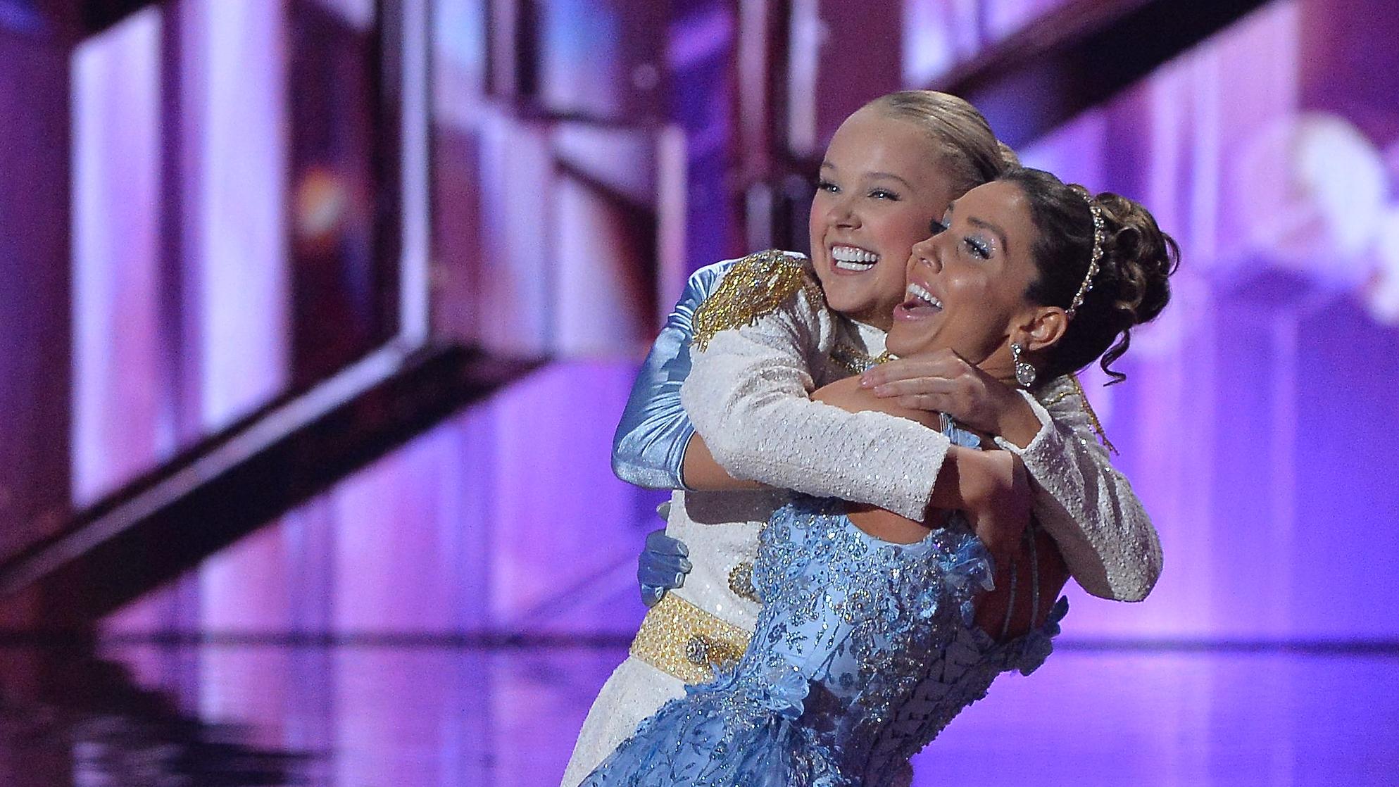 Why Is JoJo Siwa Dancing With a Girl in 'DWTS'?