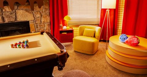 The game room in the Eggo House of Pancakes