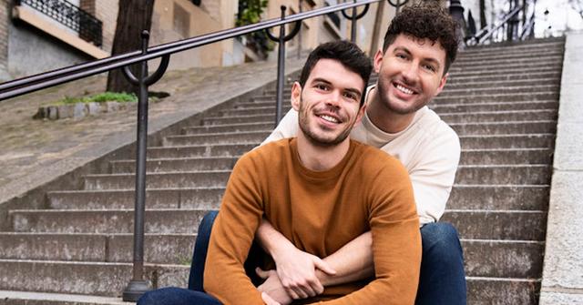 Aaron and Mael on 'Love Without Borders'