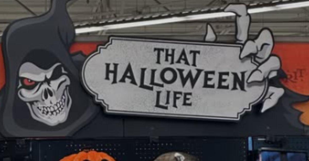 Spirit Halloween Store Sign