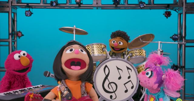 Ji-Young's debut in 'Sesame Street'