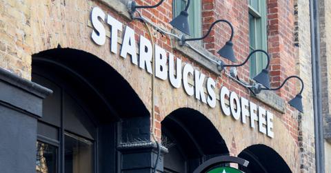 is starbucks closing