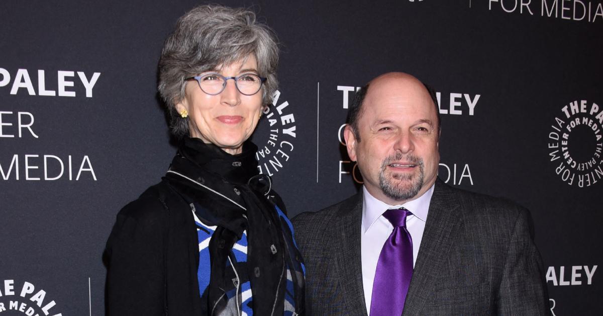 Jason Alexander and his wife, Daena Title, in November 2019.