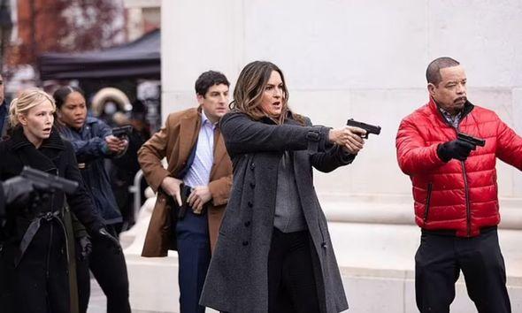 Jason Biggs & cast in 'Law & Order: SVU'