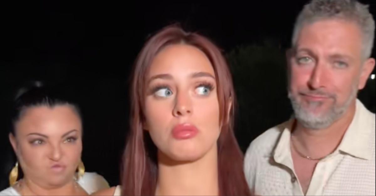 Camilla Araújo and her parents on TikTok.