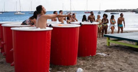 'All Star Shore' cast plays a game of human pong