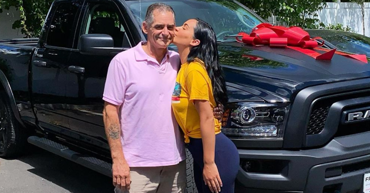 How Did Carli Bybel's Dad Die? The Vlogger's Family Is Devastated