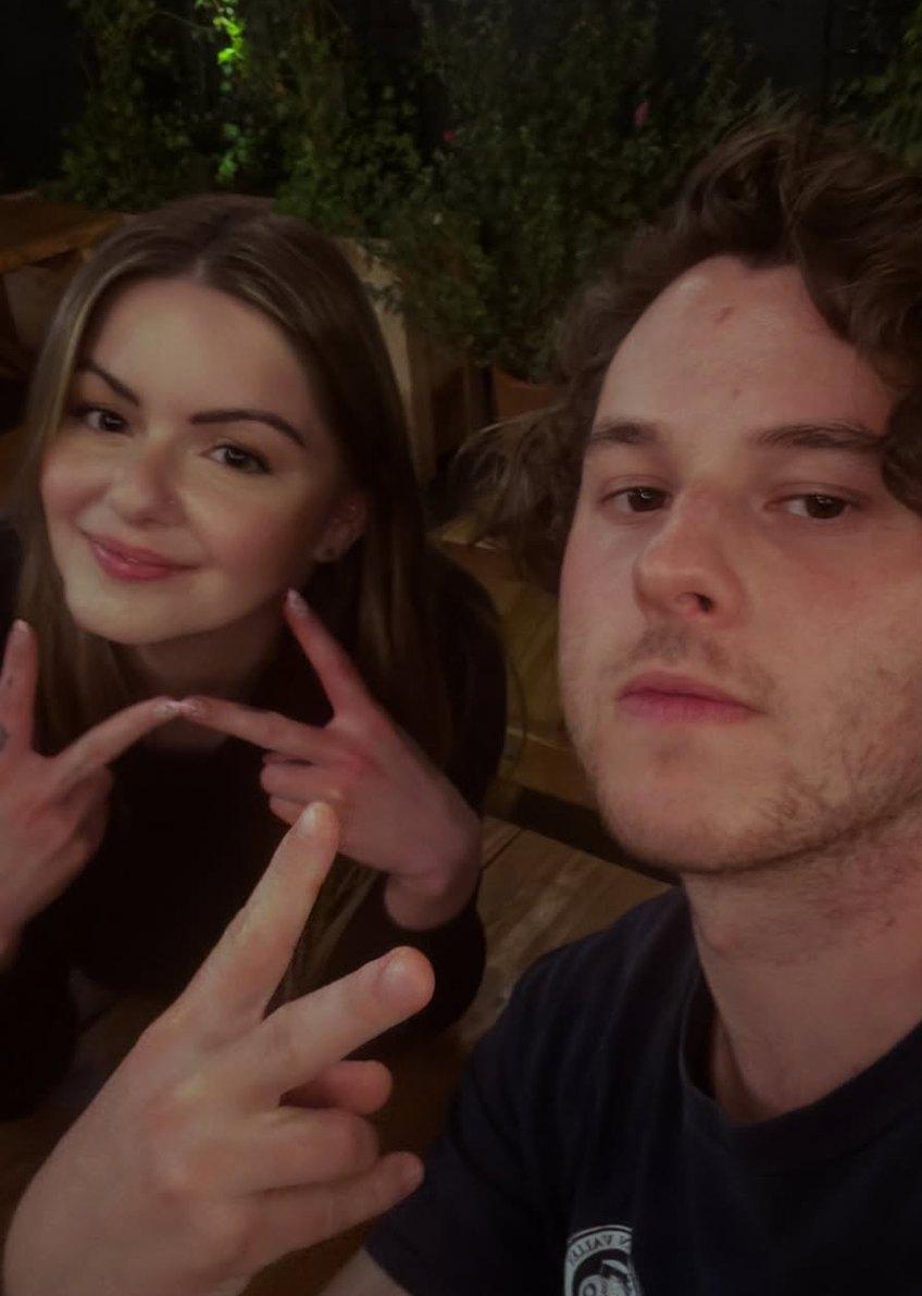 Ariel Winter and Nolan Gould hanging out.