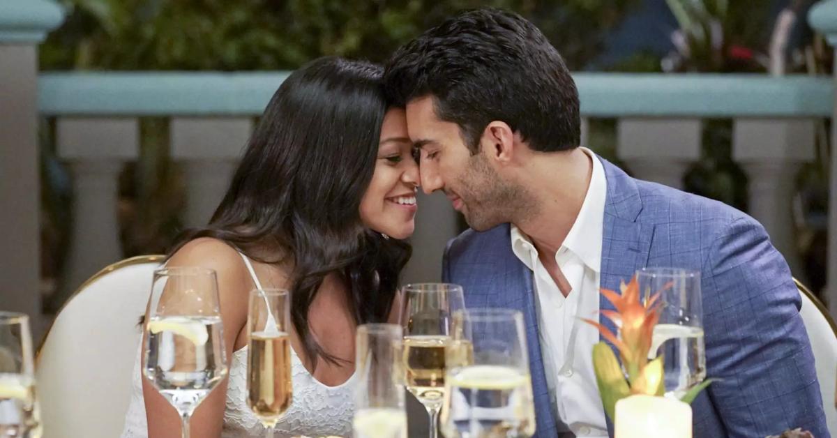 Gina Rodriguez as Jane and Justin Baldoni as Rafael on 'Jane the Virgin.'