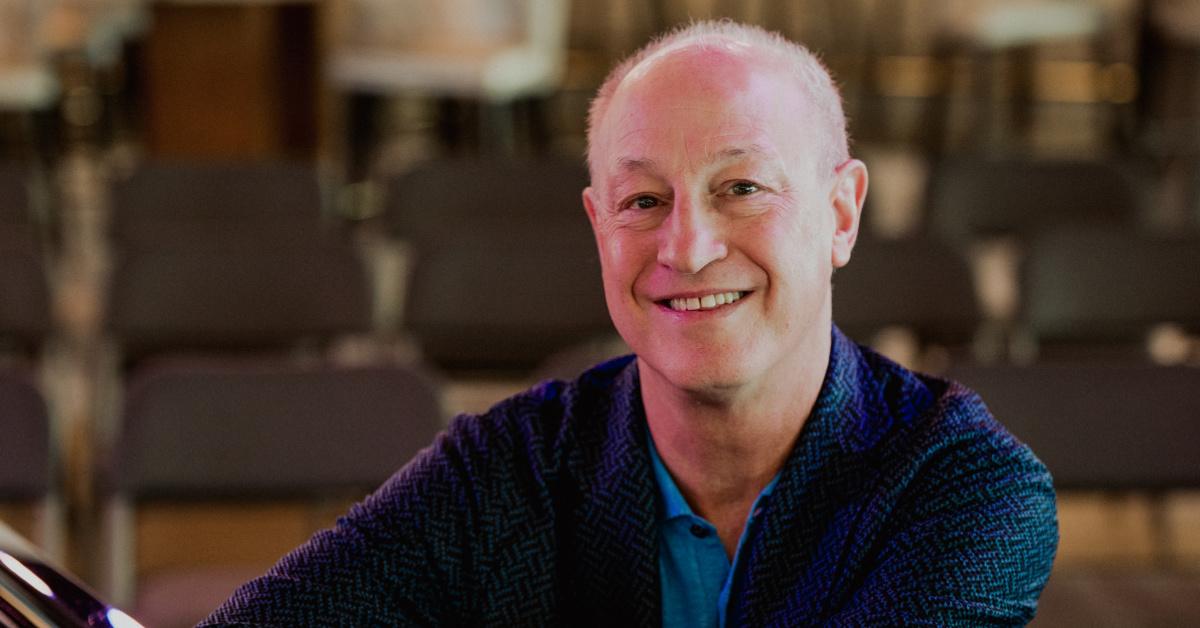 distractify.com - Distractify Staff - The Hidden Impact of Music Leaders on GRAMMY-Winning Albums