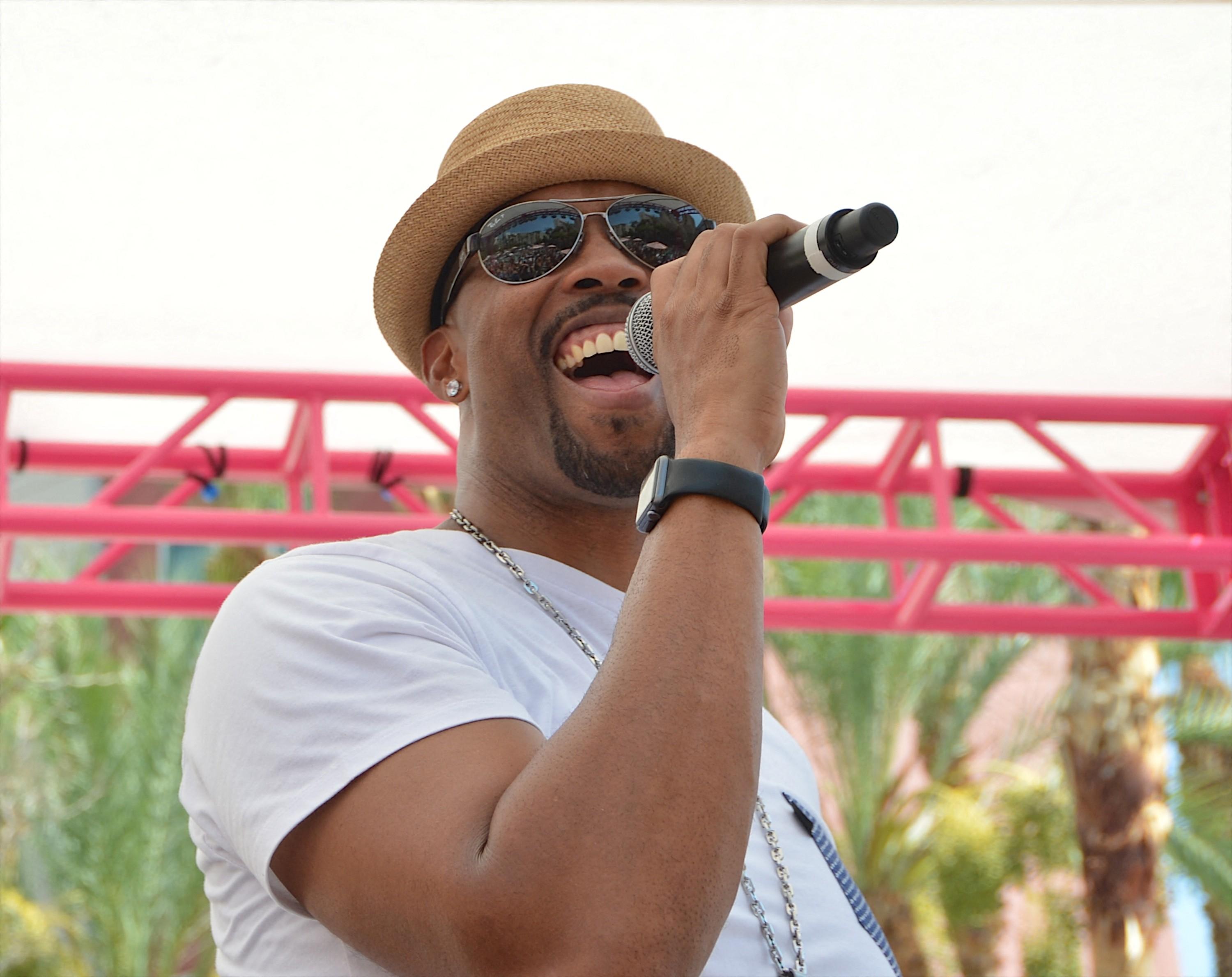 Is Montell Jordan Married?