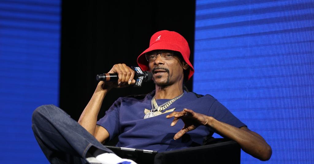 What's Snoop Dogg's Political Affiliation? The Rapper Speaks Out