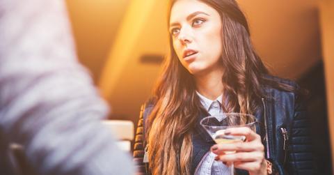 men buying women drinks header