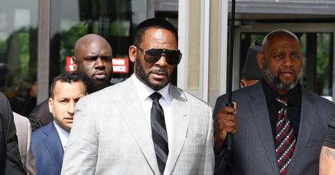 R. Kelly exiting the court house