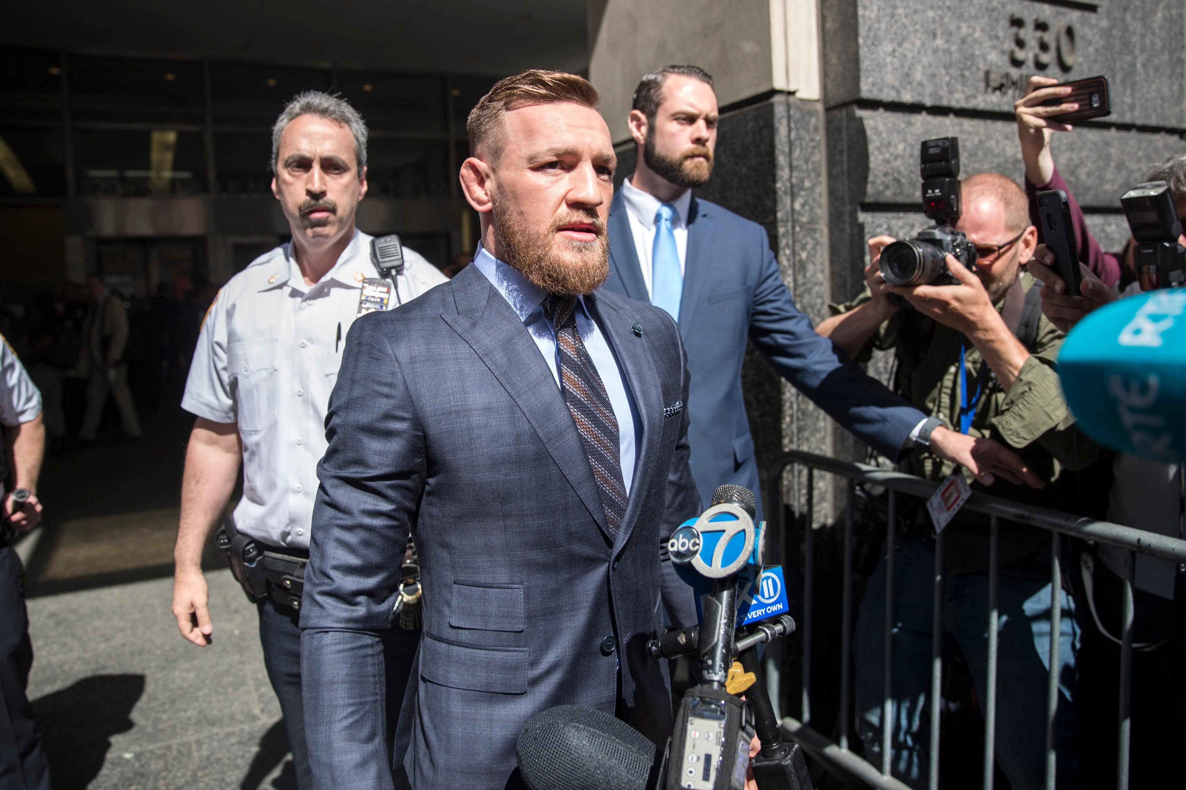 conor-mcgregor-courthouse