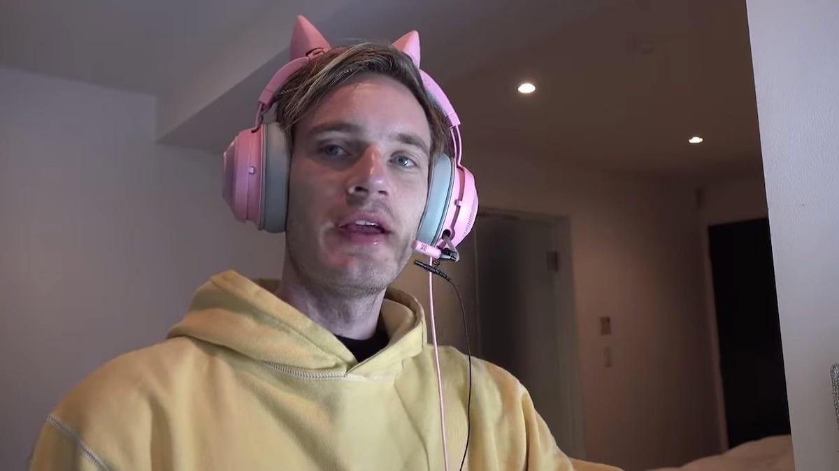 Pewdiepie discount headphones cat