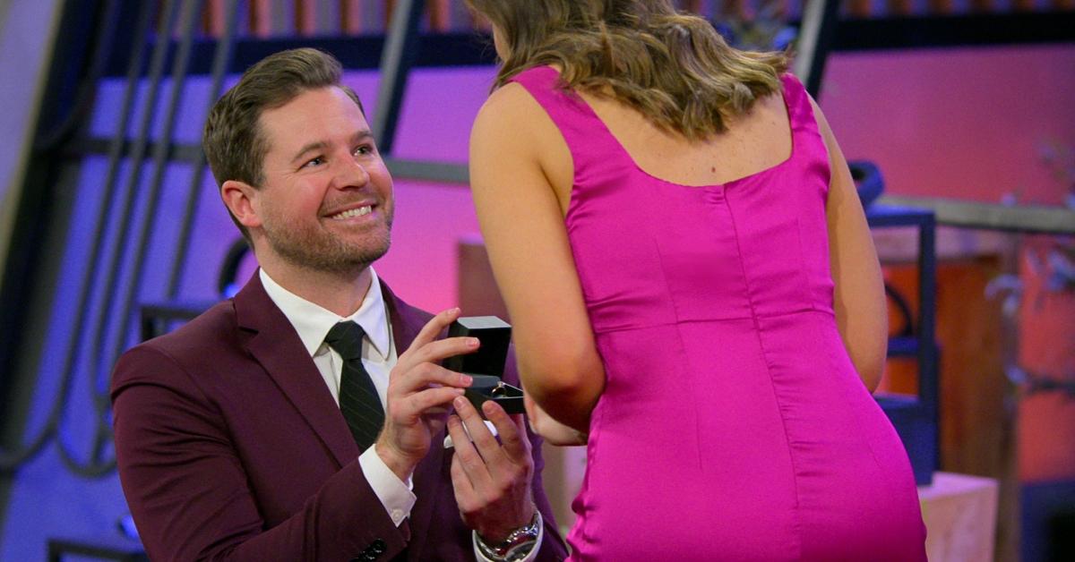 Dave Bettenburg proposes to Lauren O'Brien during Season 8 of 'Love Is Blind.'