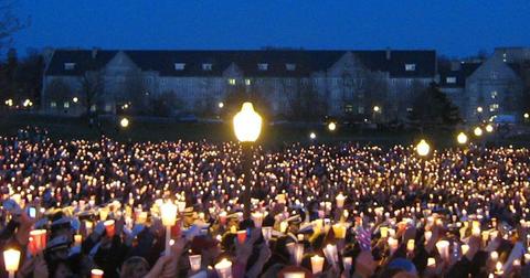 2007_Virginia_Tech_massacre_candlelight_vigil-1552067999108.jpg