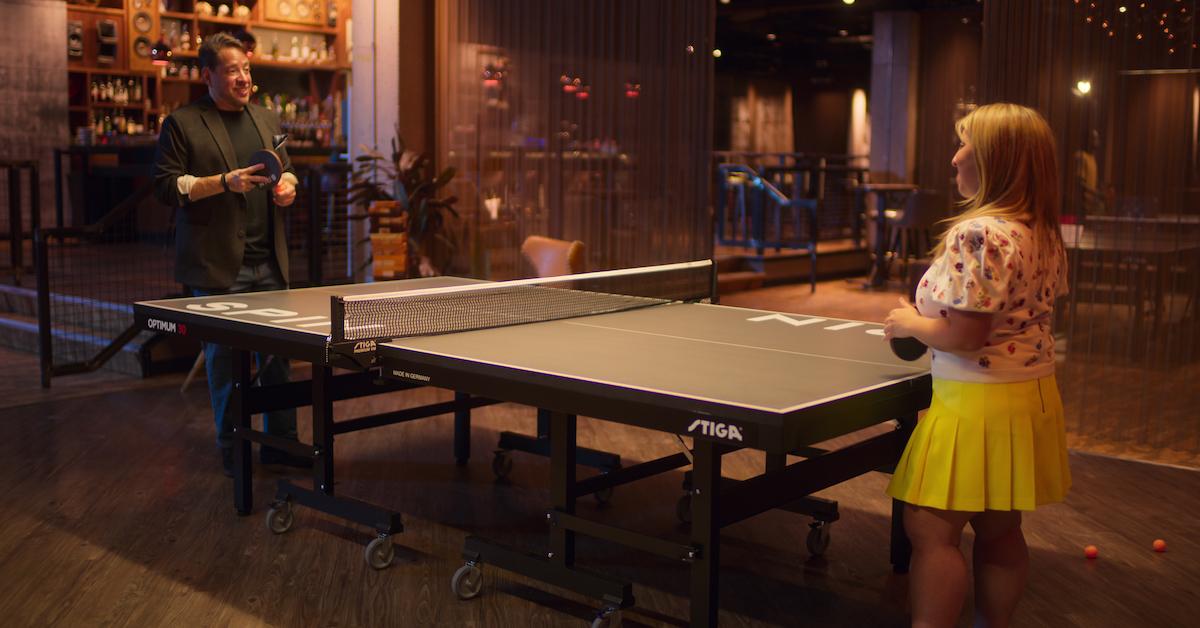 Stuart and Pamela playing ping pong on 'Jewish Matchmaking'