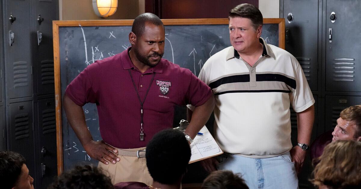 Lance Barber and Doc Farrow as Wayne Wilkins and George Cooper Sr. on 'Young Sheldon.'