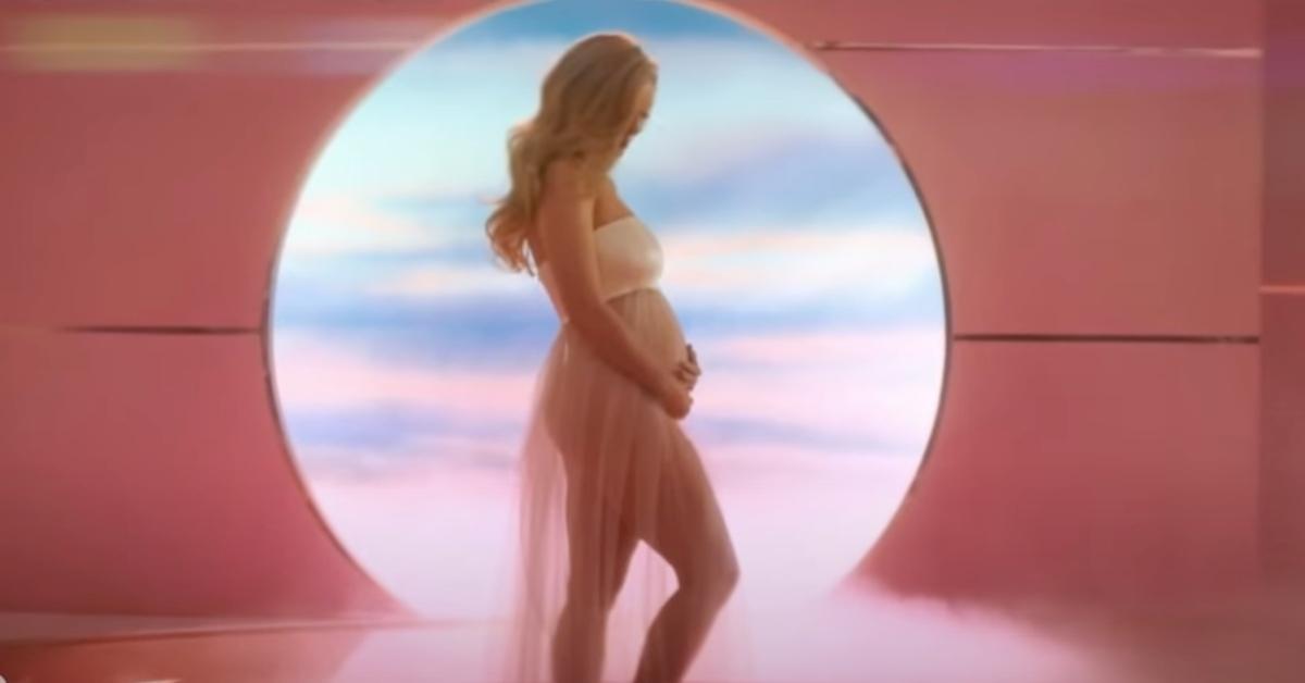 Katy Perry baby bump in 'Never Worn White' music video