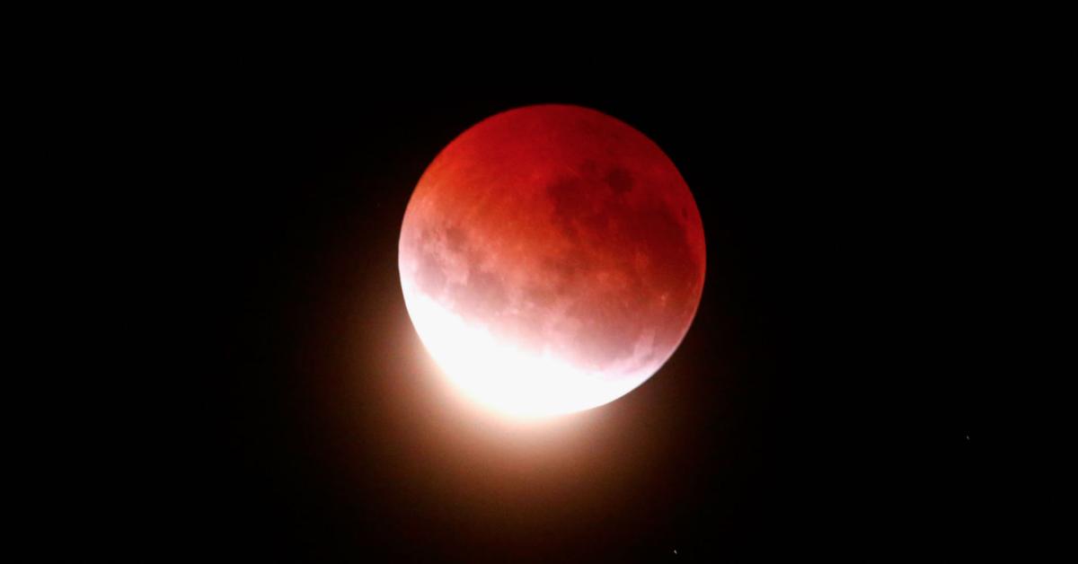 Here S How A Lunar Eclipse Affects Your Mood