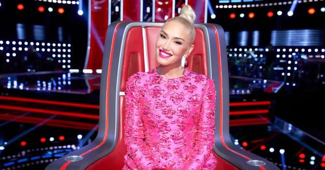 Gwen Stefani wearing a bright pink dress on 'The Voice'.