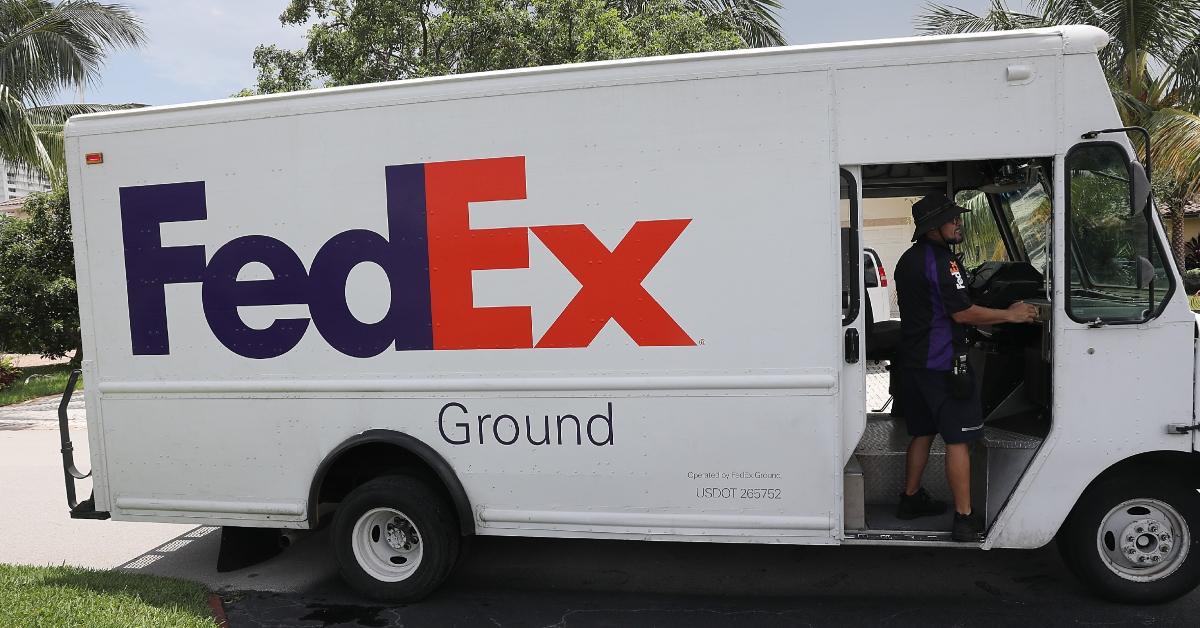 fedex truck