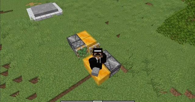 Flying Machine in 'Minecraft'