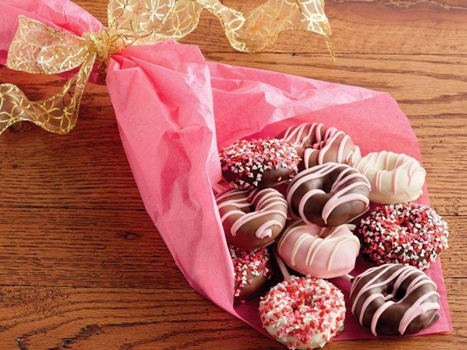 v day donut bouquet