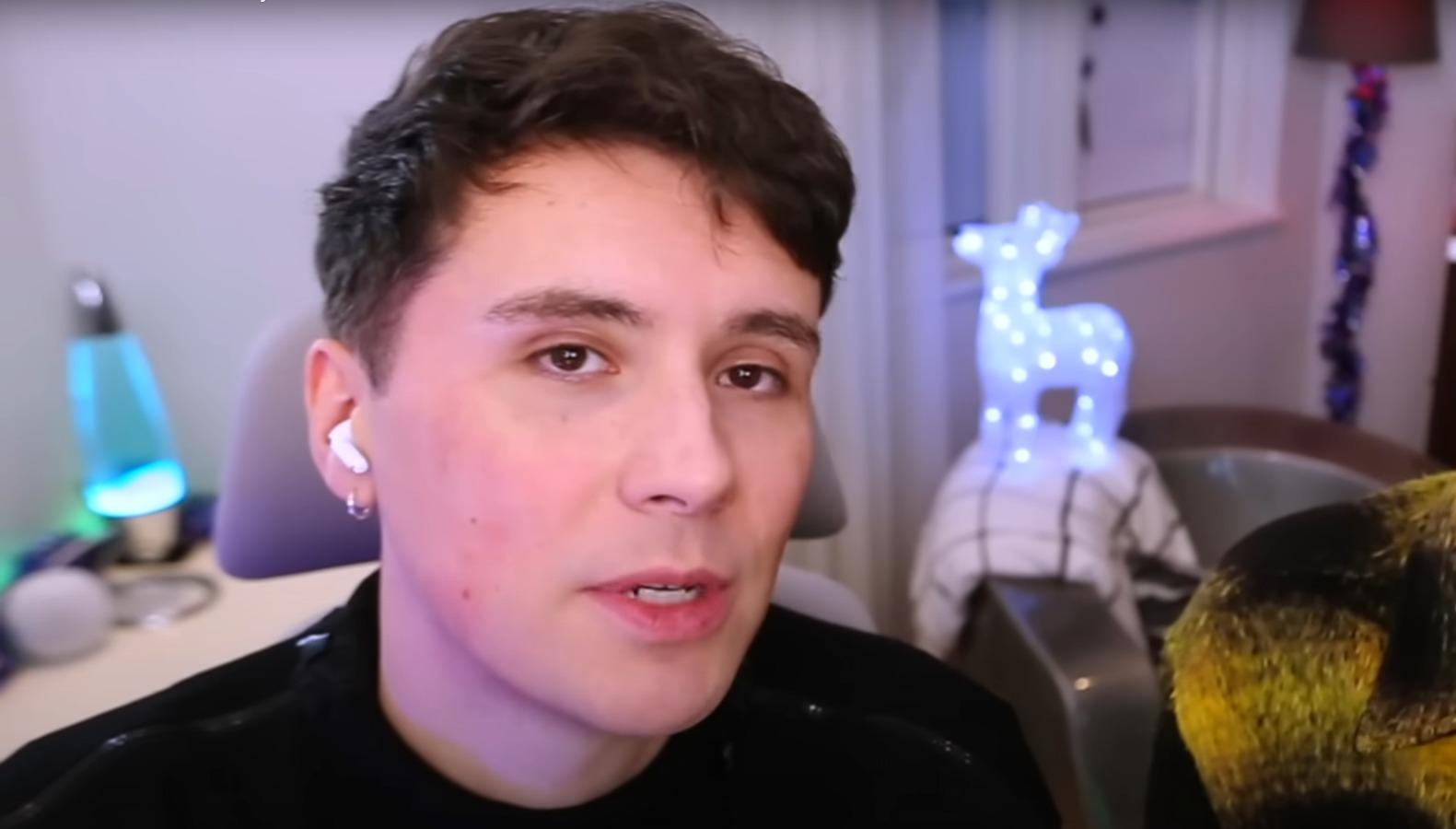 The Net Worth of Dan Howell Revealed