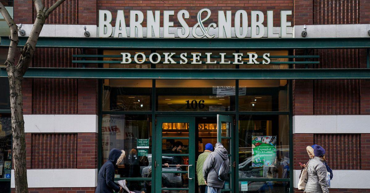 Why Is Barnes And Noble Closing Stores