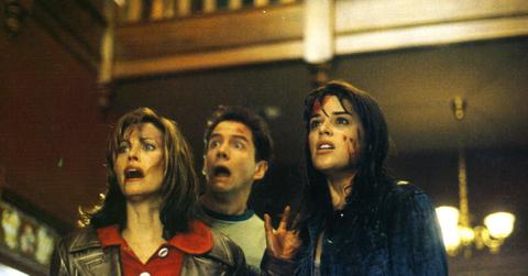 Courtney Cox, Jamie Kennedy, and Neve Campbell in 'Scream'
