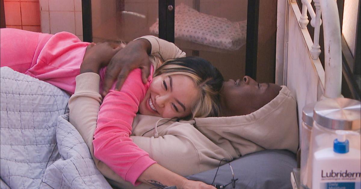 Jared and Blue cuddling in the 'Big Brother 25' house.