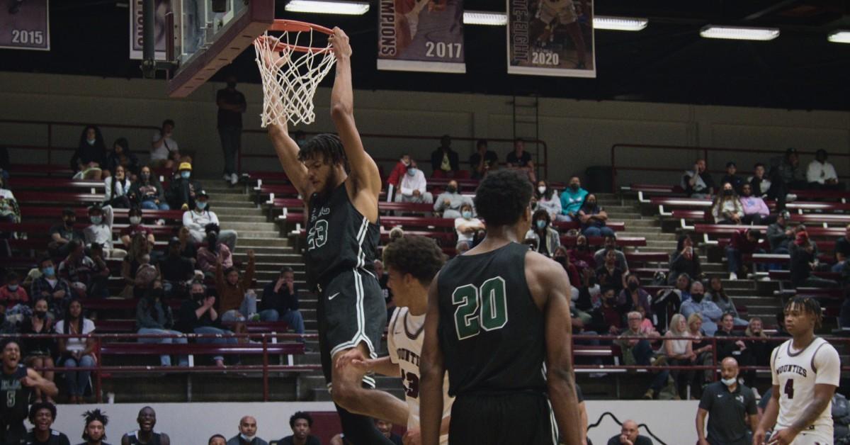 New Last Chance U: Basketball Season Highlights Personal Stories – The  Oberlin Review