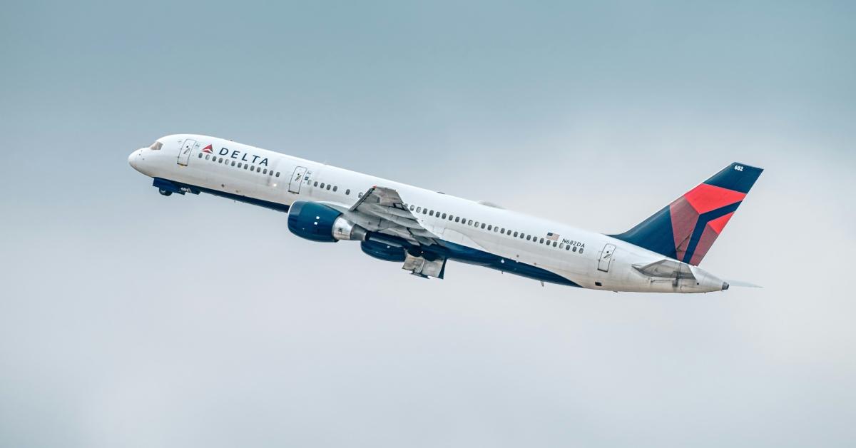 Delta Air Lines Plan Mid-Flight