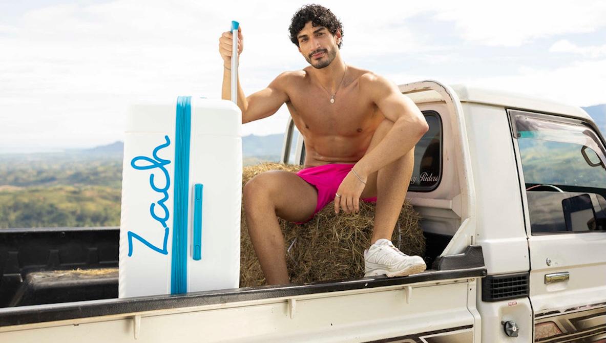 zach love island age zodiac