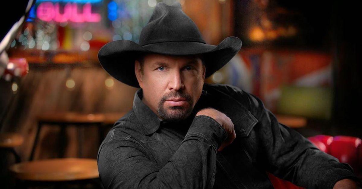 is garth brooks on spotify