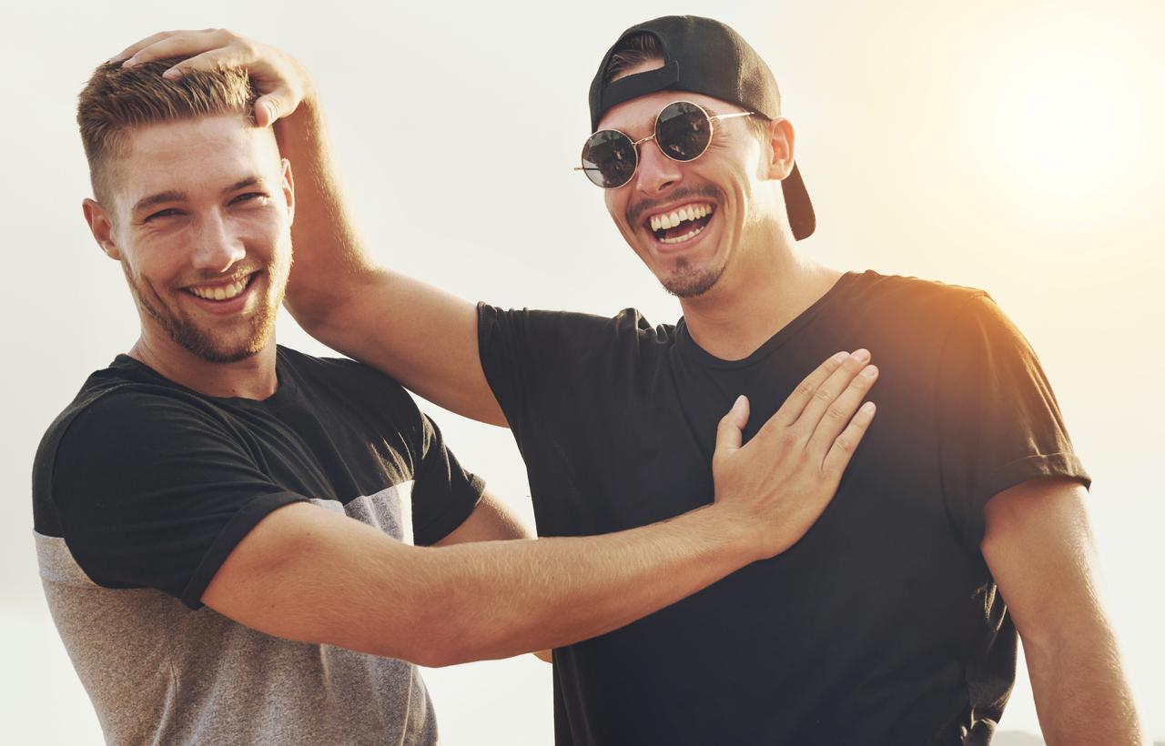 Men Get More Satisfaction From Bromances Than Romantic Relationships 