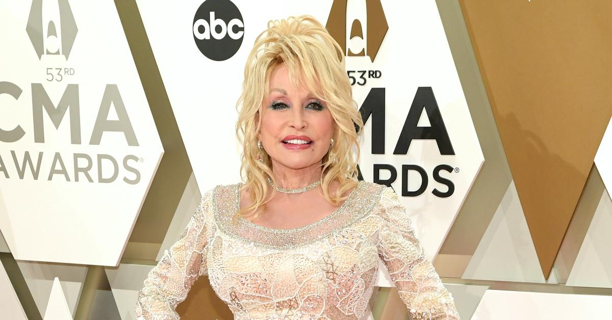 Dolly Parton's Siblings in Order — Details on Her Family Members