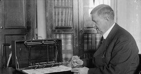 An old autopen machine.