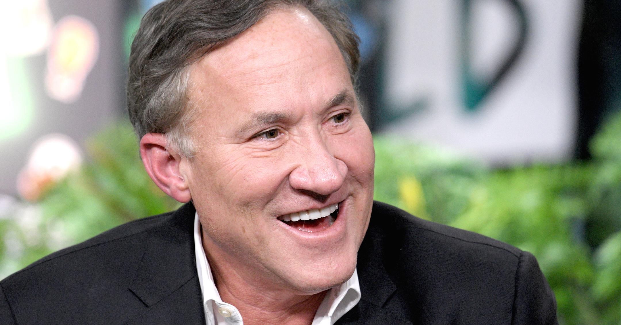 Terry Dubrow’s Face Is Causing Plastic Surgery Speculation — Details!