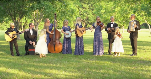 Who Are Kim and Barry Plath? Meet the ‘Welcome to Plathville’ Clan