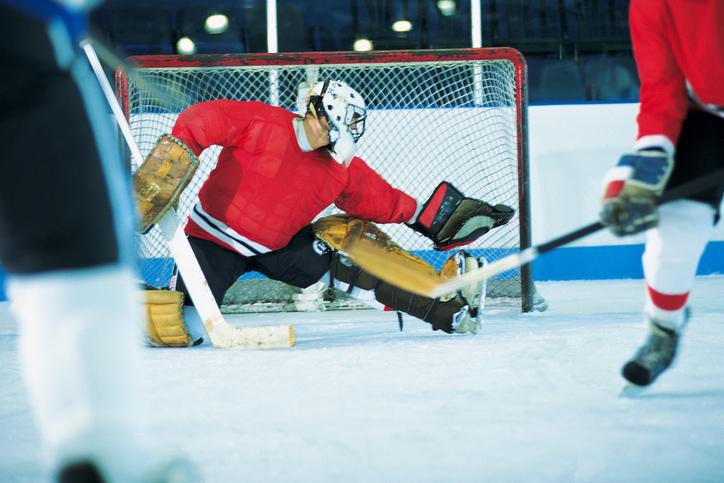 Why Do Hockey Players Use Smelling Salts? Here's the Truth