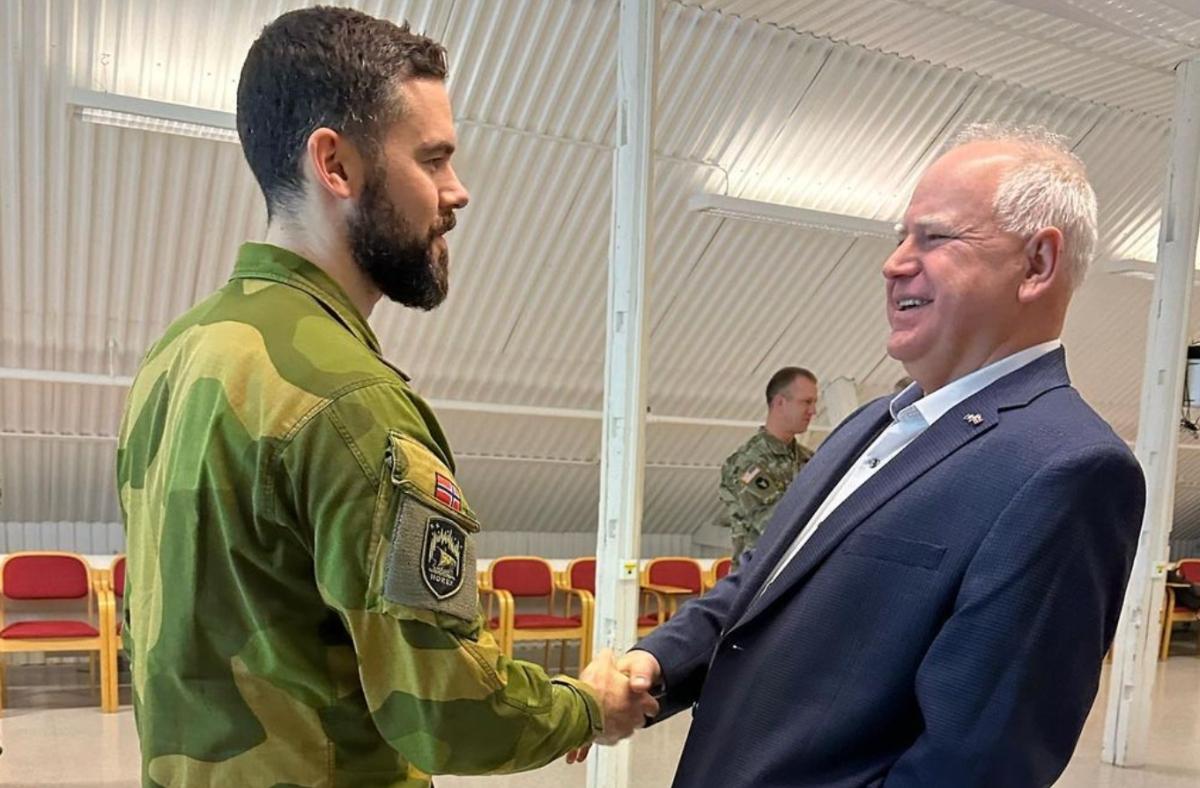 Tim Walz meets with members of the Minnesota National Guard and Norwegian Home Guard