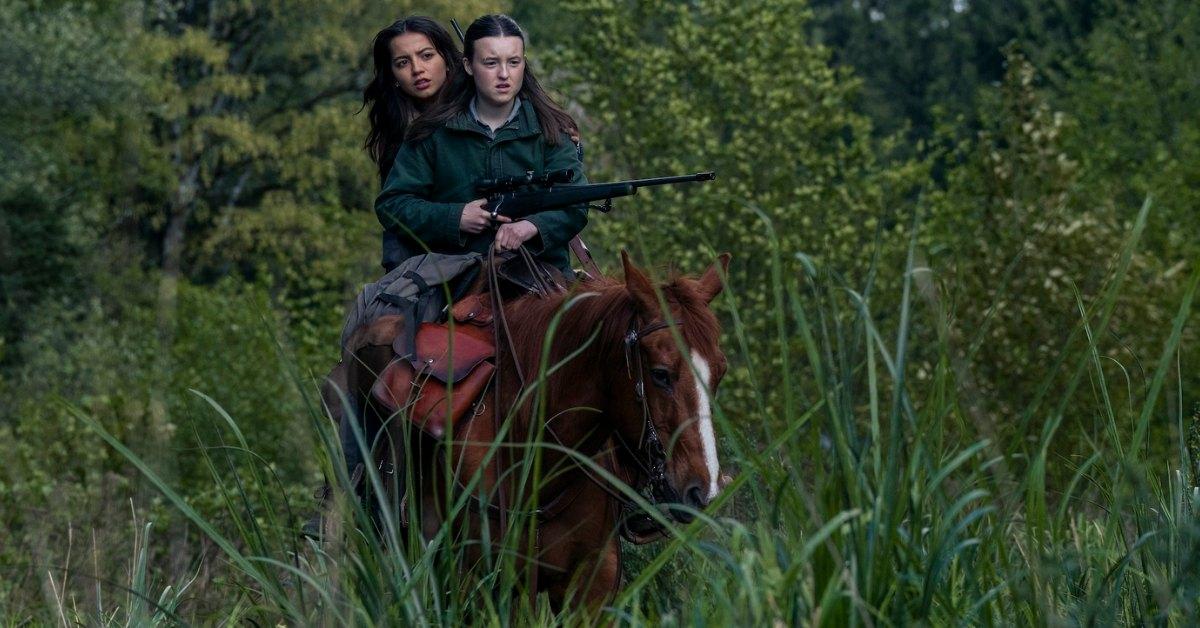 Ellie and Dina riding on Shimmer in 'The Last of Us'.
