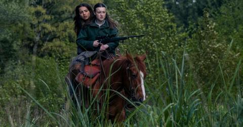 Ellie and Dina riding on Shimmer in 'The Last of Us'.