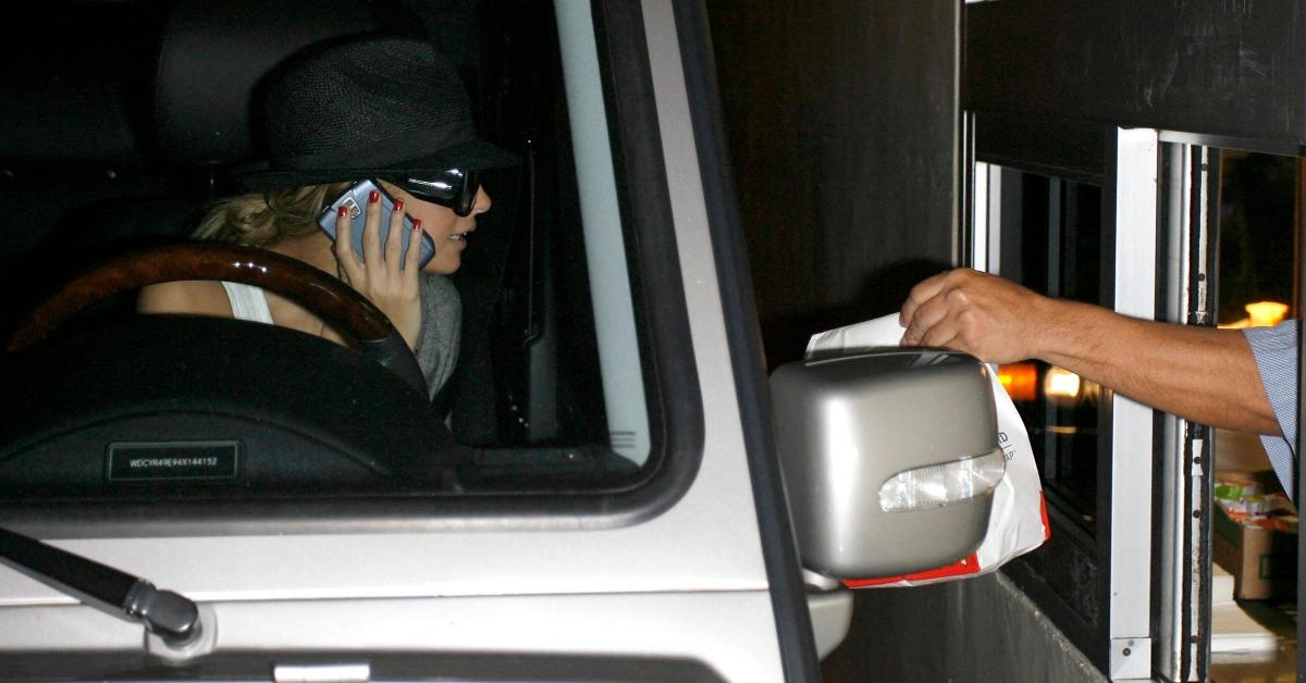 Nicole Ritchie on a Blackberry in 2007
