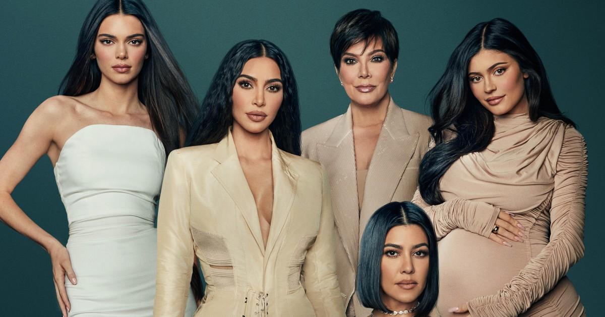 (L-R) Kendall Jenner, Kim Kardashian, Kris Jenner, Kourtney Kardashian, Kylie Jenner 